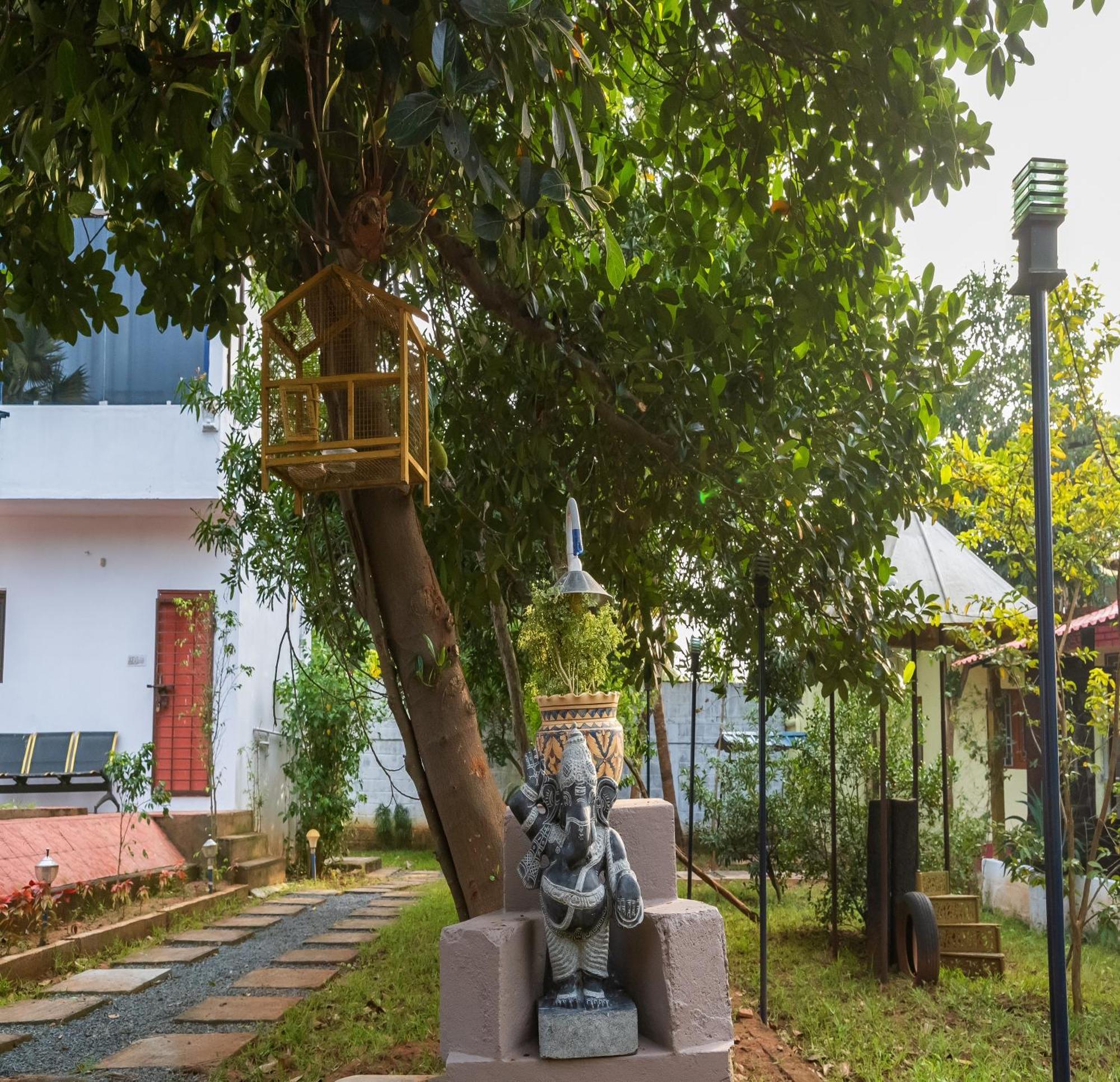 מלון אורוויל Ntr Garden מראה חיצוני תמונה